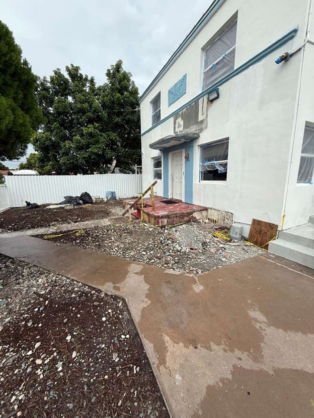 Home miraflores capital group before